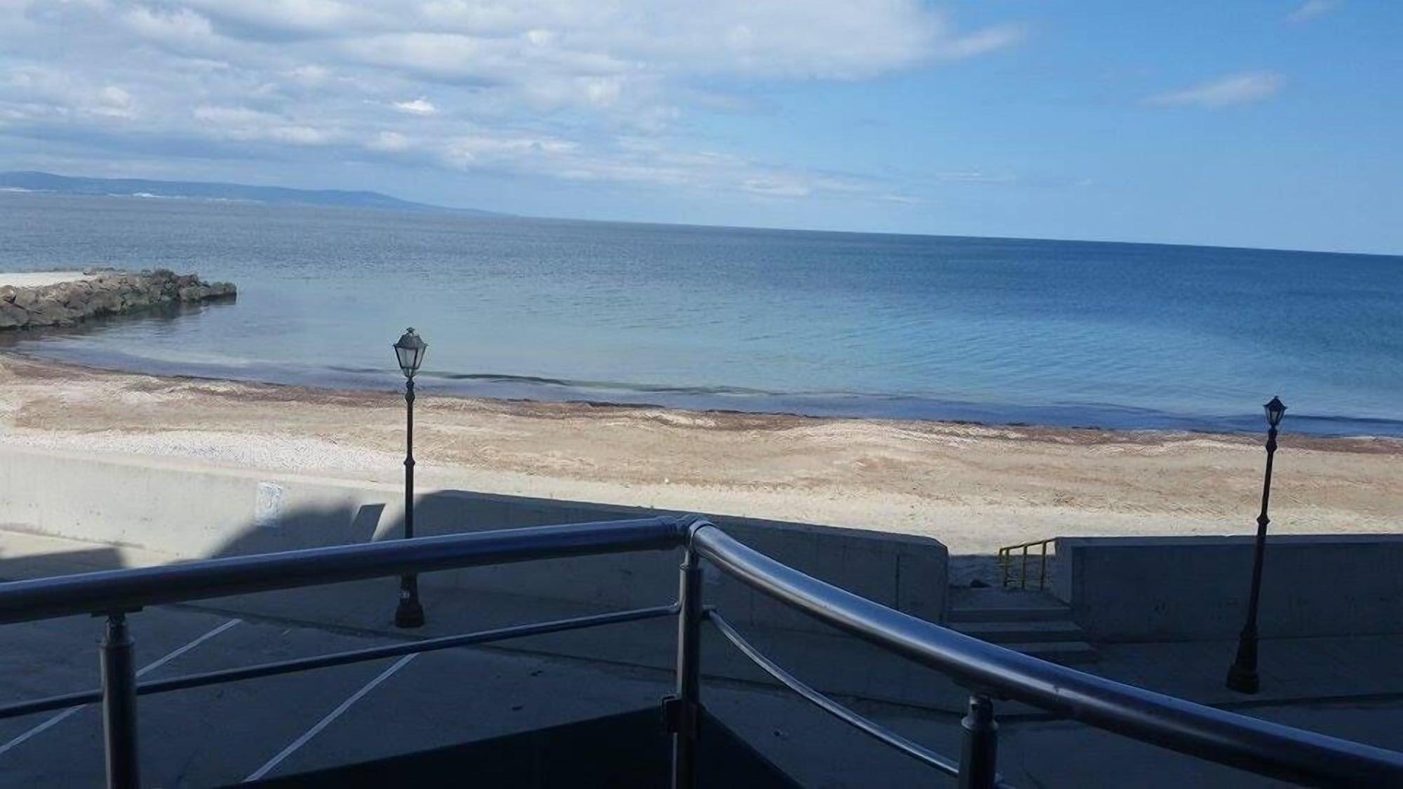 Sunny Bay Beach Hotel Pomorie Bagian luar foto