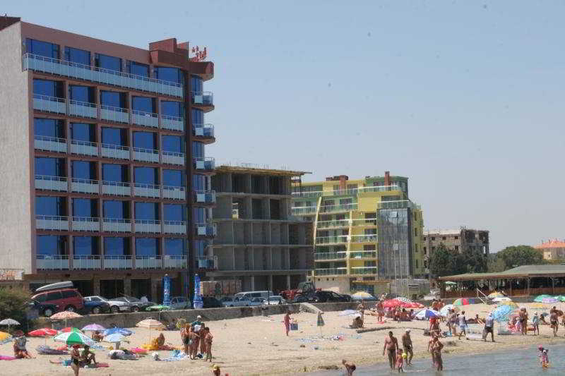 Sunny Bay Beach Hotel Pomorie Bagian luar foto