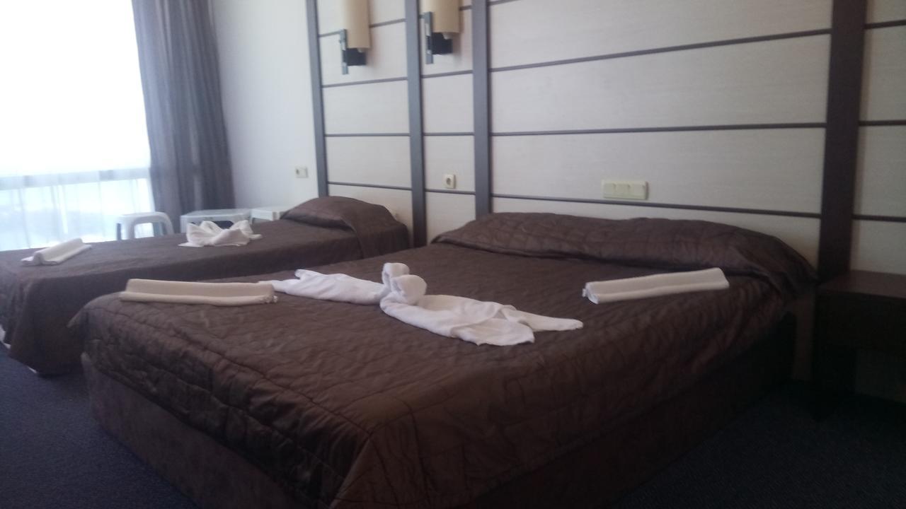 Sunny Bay Beach Hotel Pomorie Bagian luar foto