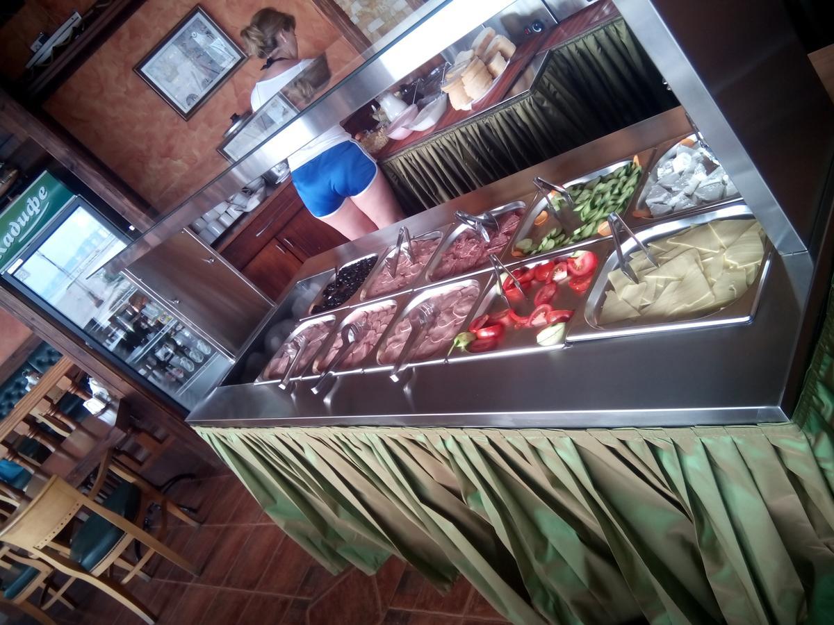 Sunny Bay Beach Hotel Pomorie Bagian luar foto